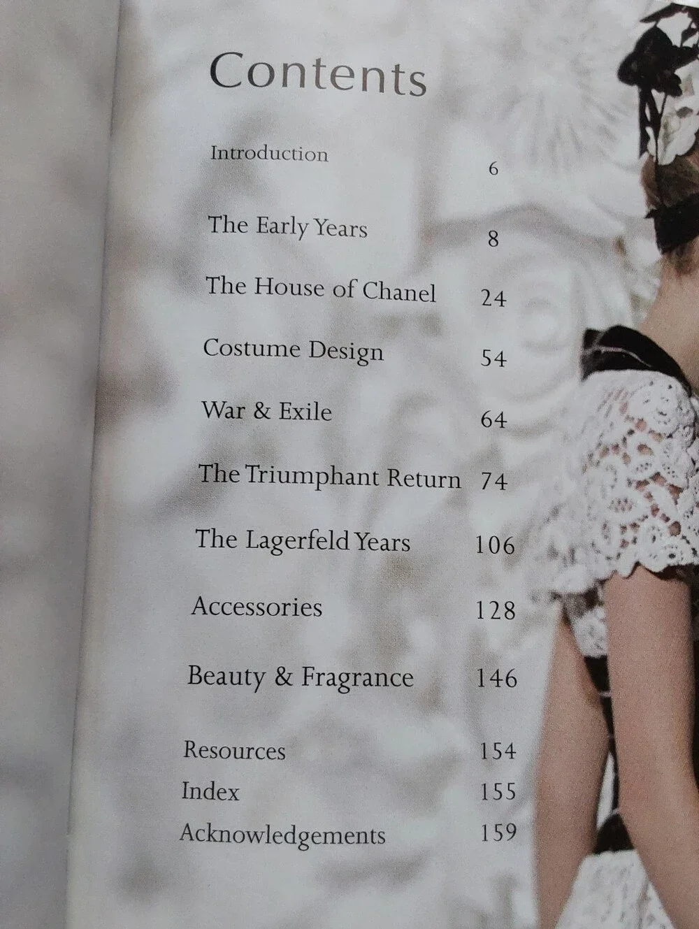 🌺 Just Like New *3* Hardcover Fashion Books